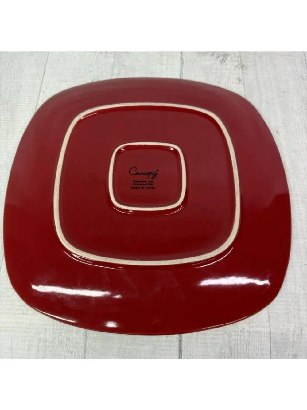 Home Trends CANOPY RED Cranberry Embossed Square Porcelain Dinner Plates Set 4